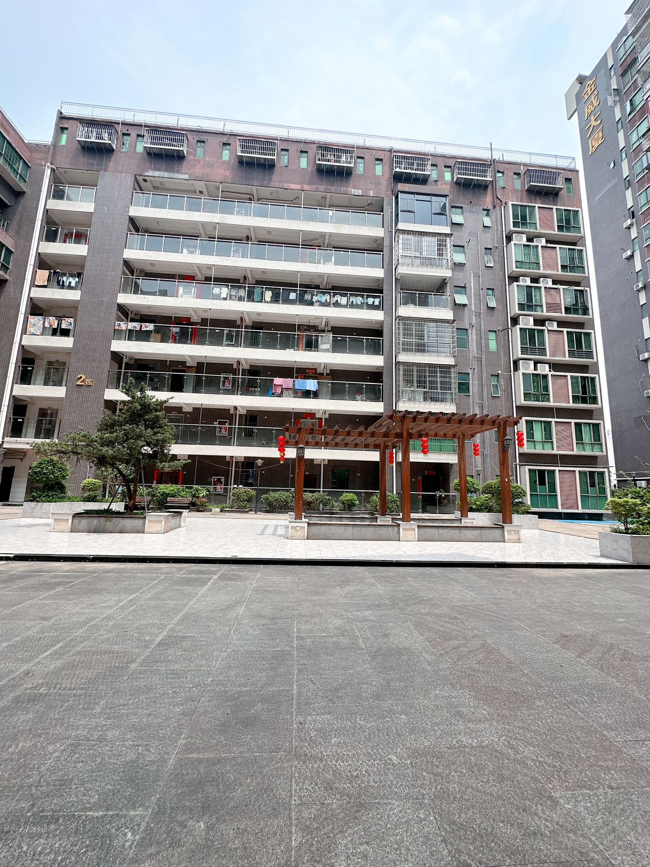 1748398778968440.jpg 3a95926a1a74580241433cb6cdc9c301.jpg