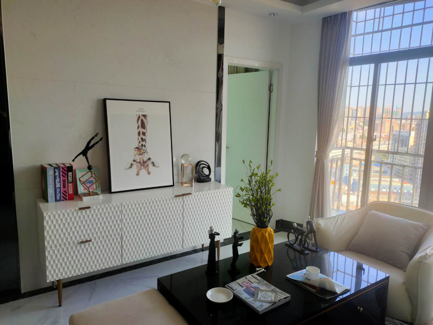 龍華4棟大型花園社區單間25平米36萬/套起