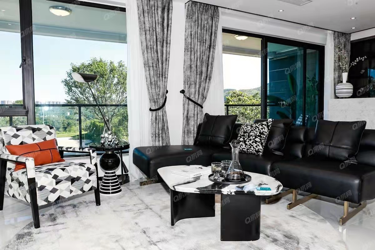 碧輝園十里銀灘，伴海云山苑均價-40000元/平