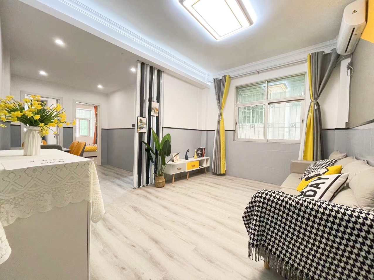 潛龍?jiān)?>
                                        </a>
                                    </div>
                                                                                                        </div>
                            </div>
                        </div>
                        <div   id=