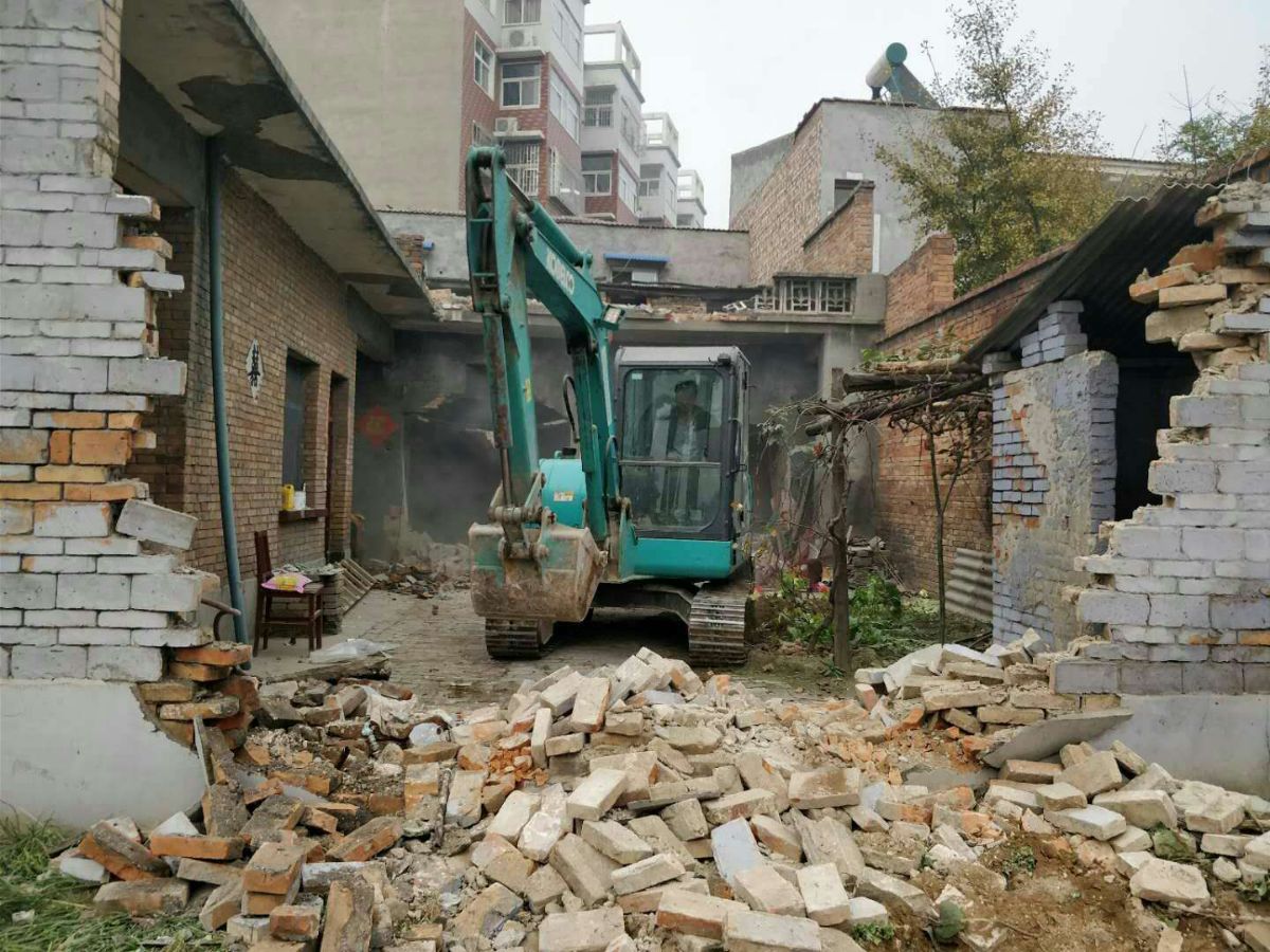 伴隨著大量的城中村拆遷改造