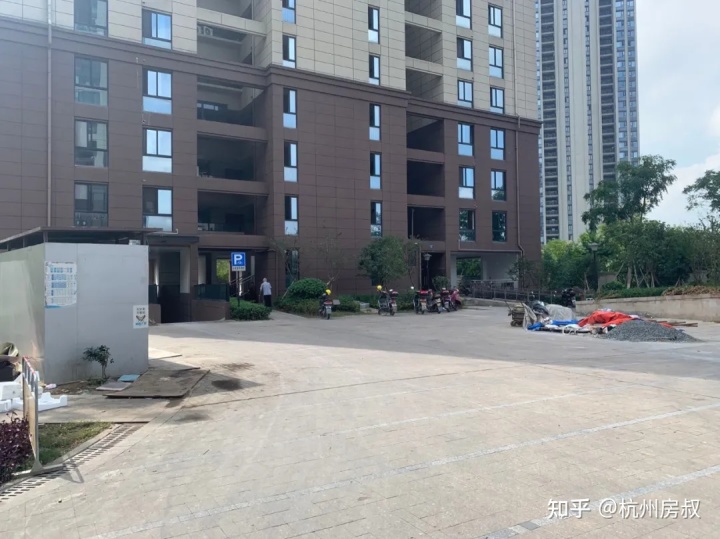 板塊內(nèi)除紫璋臺(tái)外為融信天瀾