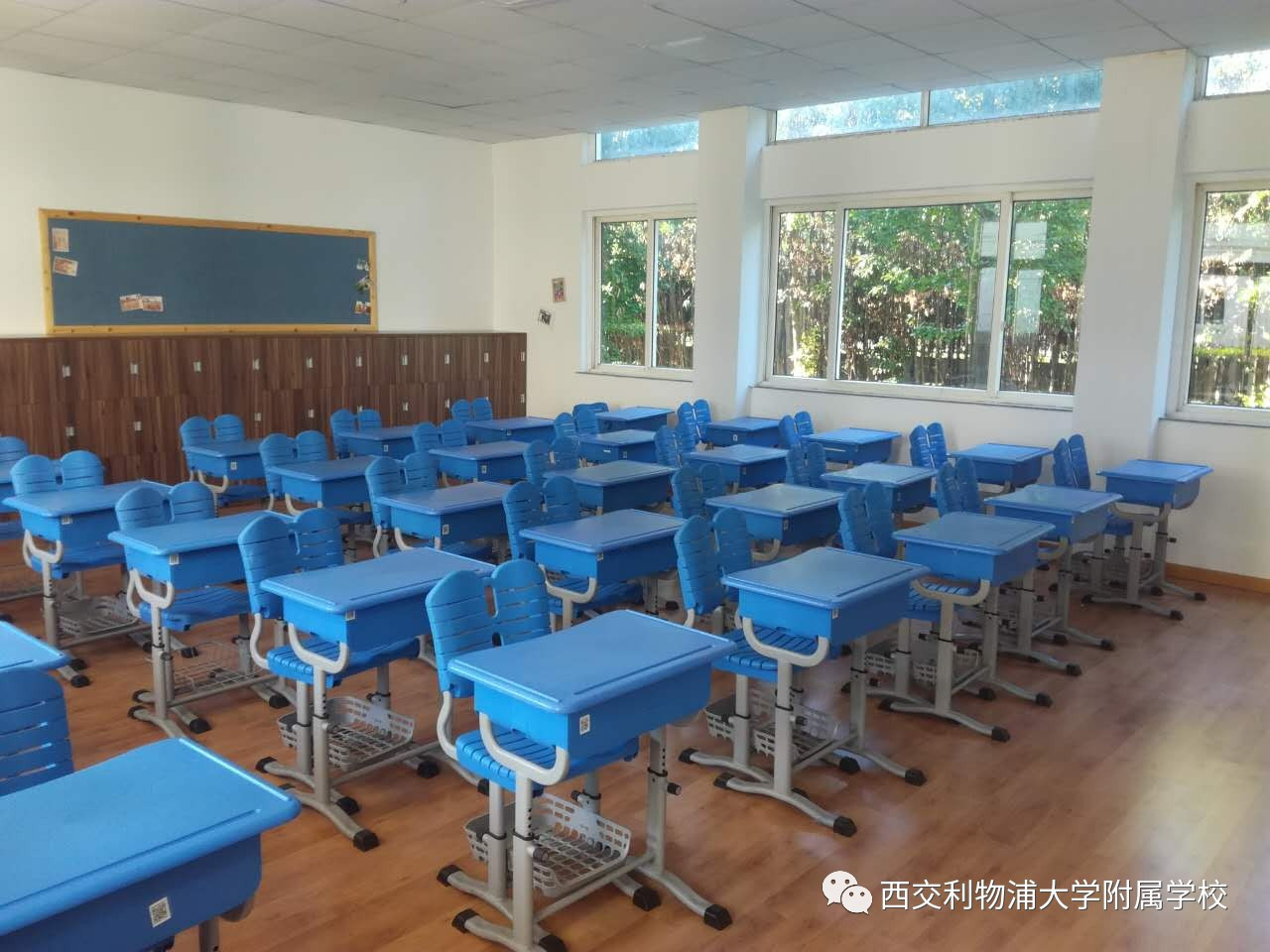 位于雙鳳開發(fā)區(qū)的萬(wàn)達(dá)廣場(chǎng)預(yù)計(jì)年底開業(yè)