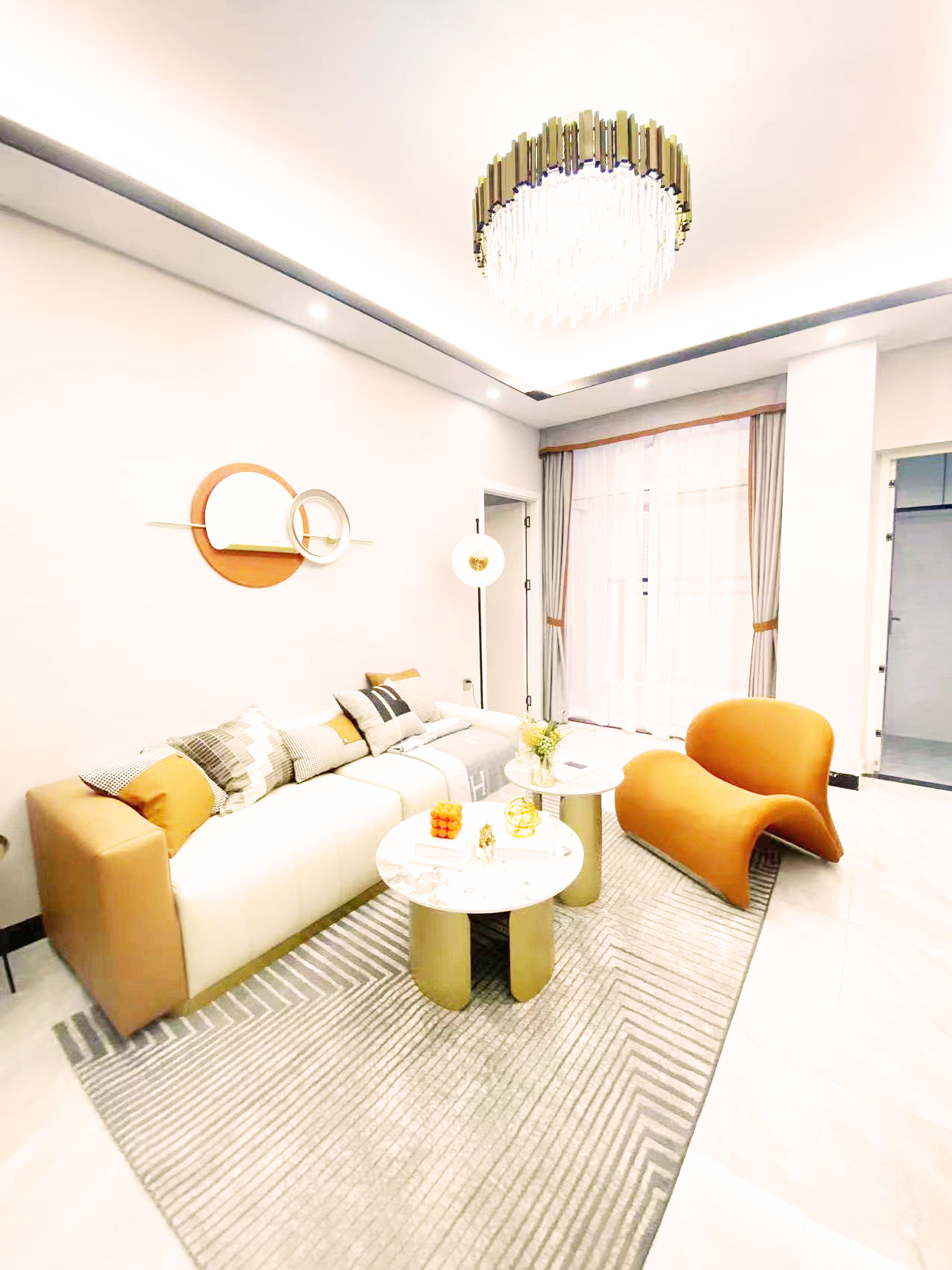 深圳石巖小產(chǎn)權(quán)房|創(chuàng)富雅苑 13.8萬(wàn)/套  應(yīng)人石地鐵600米